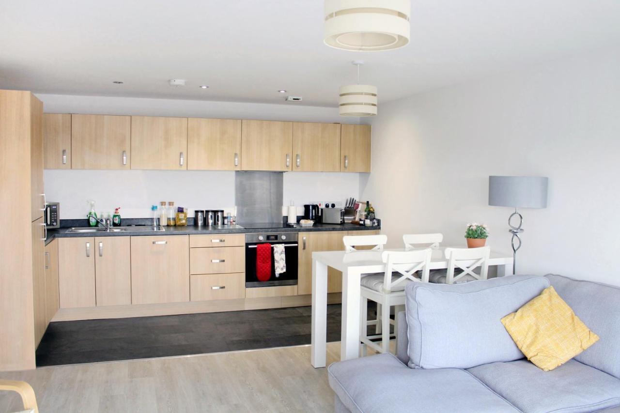 Manchester Escape - Private Room & Bathroom Near Etihad And Coop Arena - Free Secure Parking Dış mekan fotoğraf