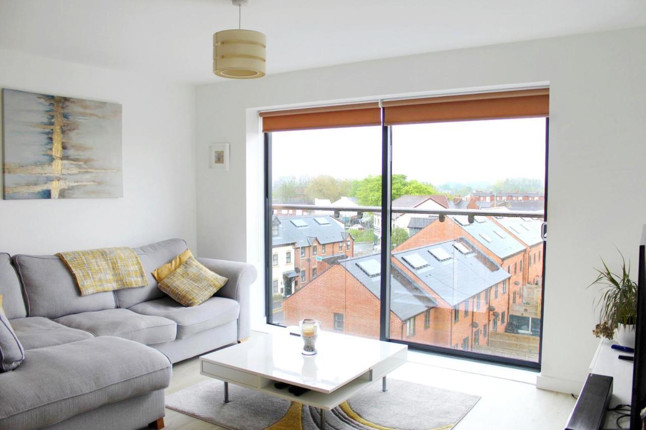 Manchester Escape - Private Room & Bathroom Near Etihad And Coop Arena - Free Secure Parking Dış mekan fotoğraf